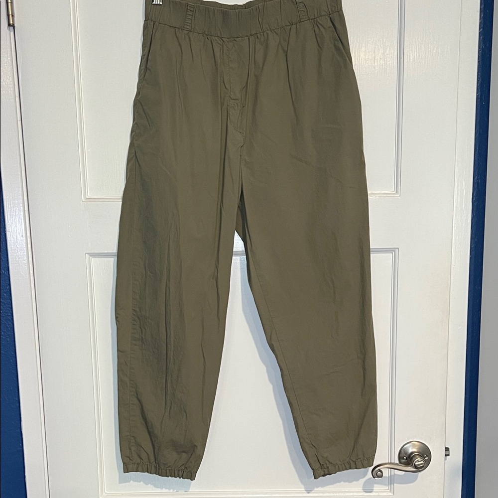 Zara Women's Olive Green Joggers
